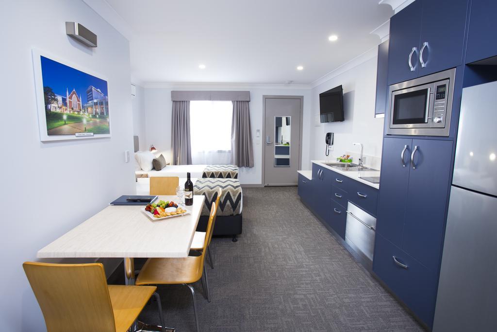 Altitude Motel Apartments 투움바 외부 사진