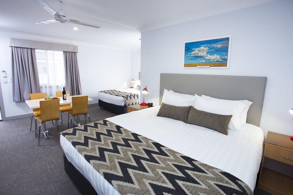 Altitude Motel Apartments 투움바 외부 사진
